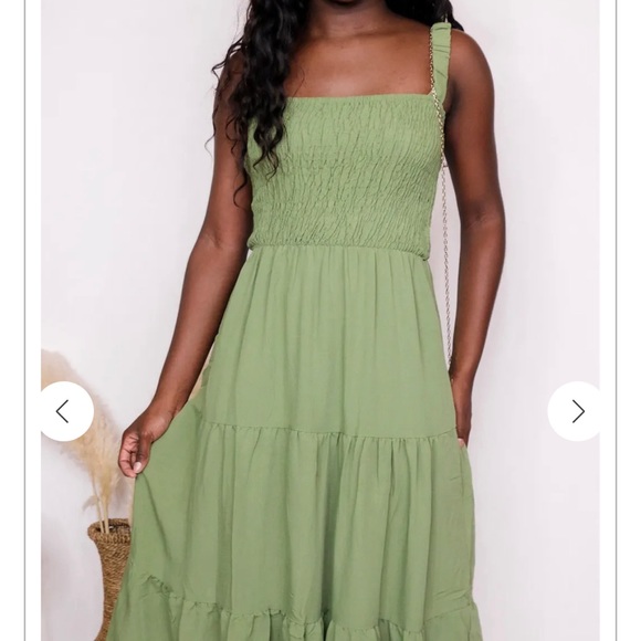 Apricot lane green midi dress, NWT - Picture 2 of 2